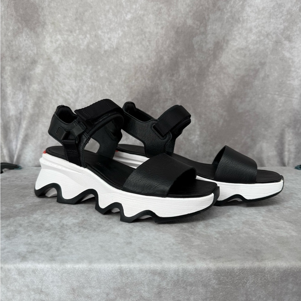 Sorel Kinetic Women’s Sandal Size 8